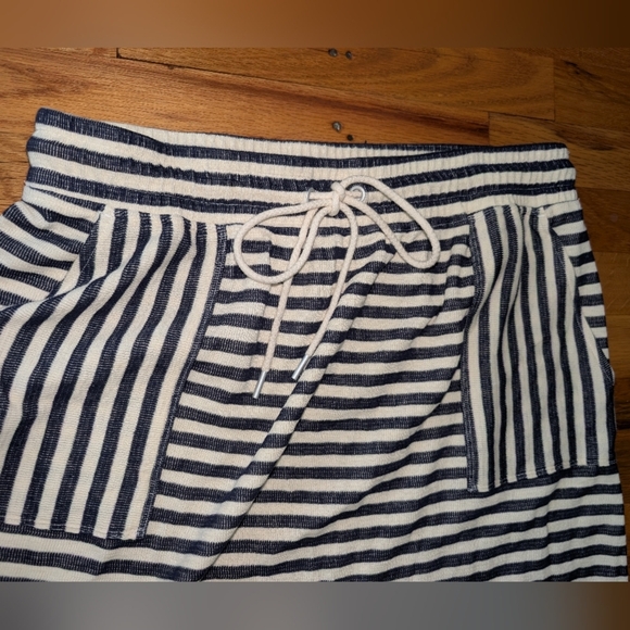 LOFT Cream & Navy Striped Knit Skirt - Picture 3 of 6
